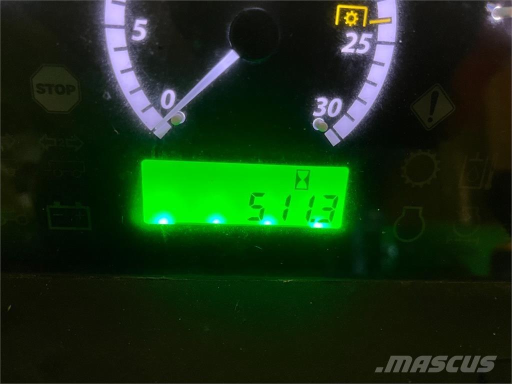 John Deere 5050E Трактора