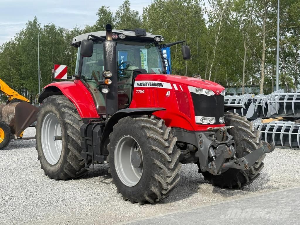 Massey Ferguson 7724 Трактора