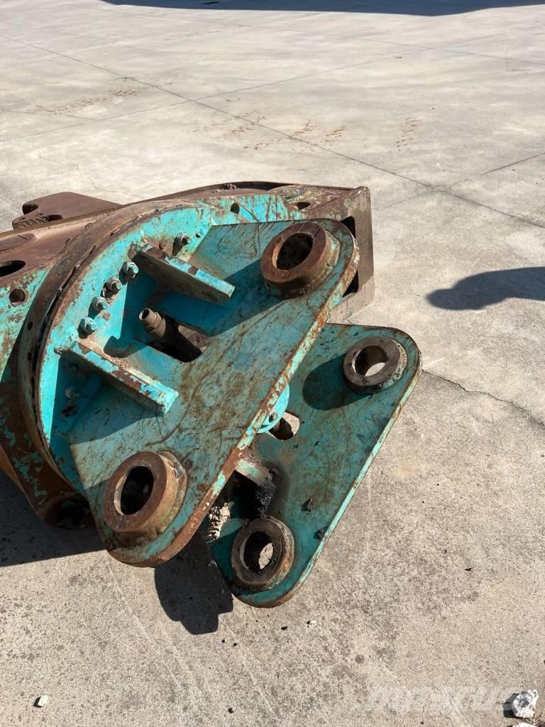 CMI fr 26 Грейферы