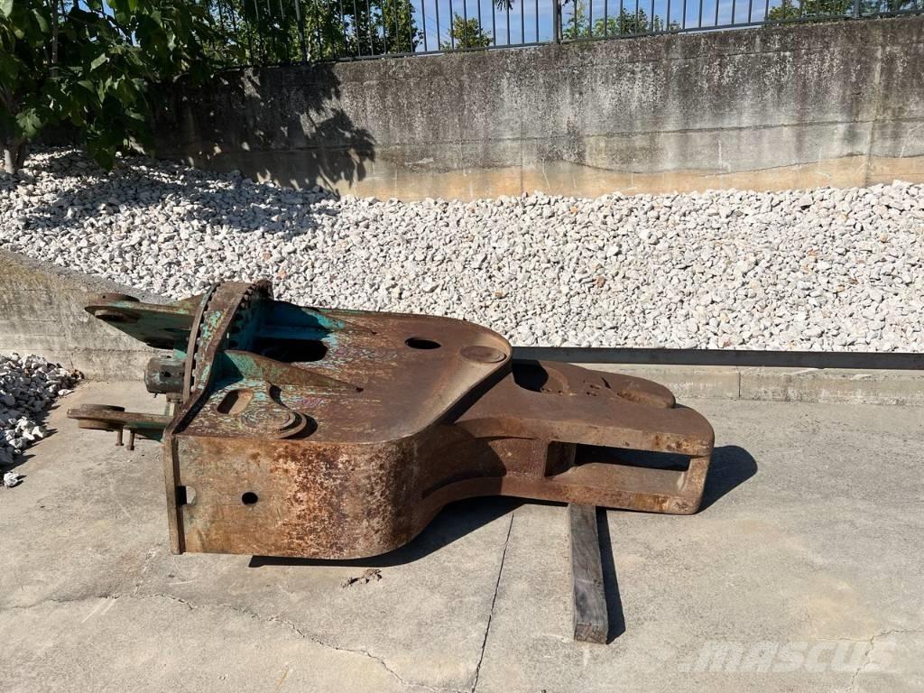 CMI fr 26 Грейферы