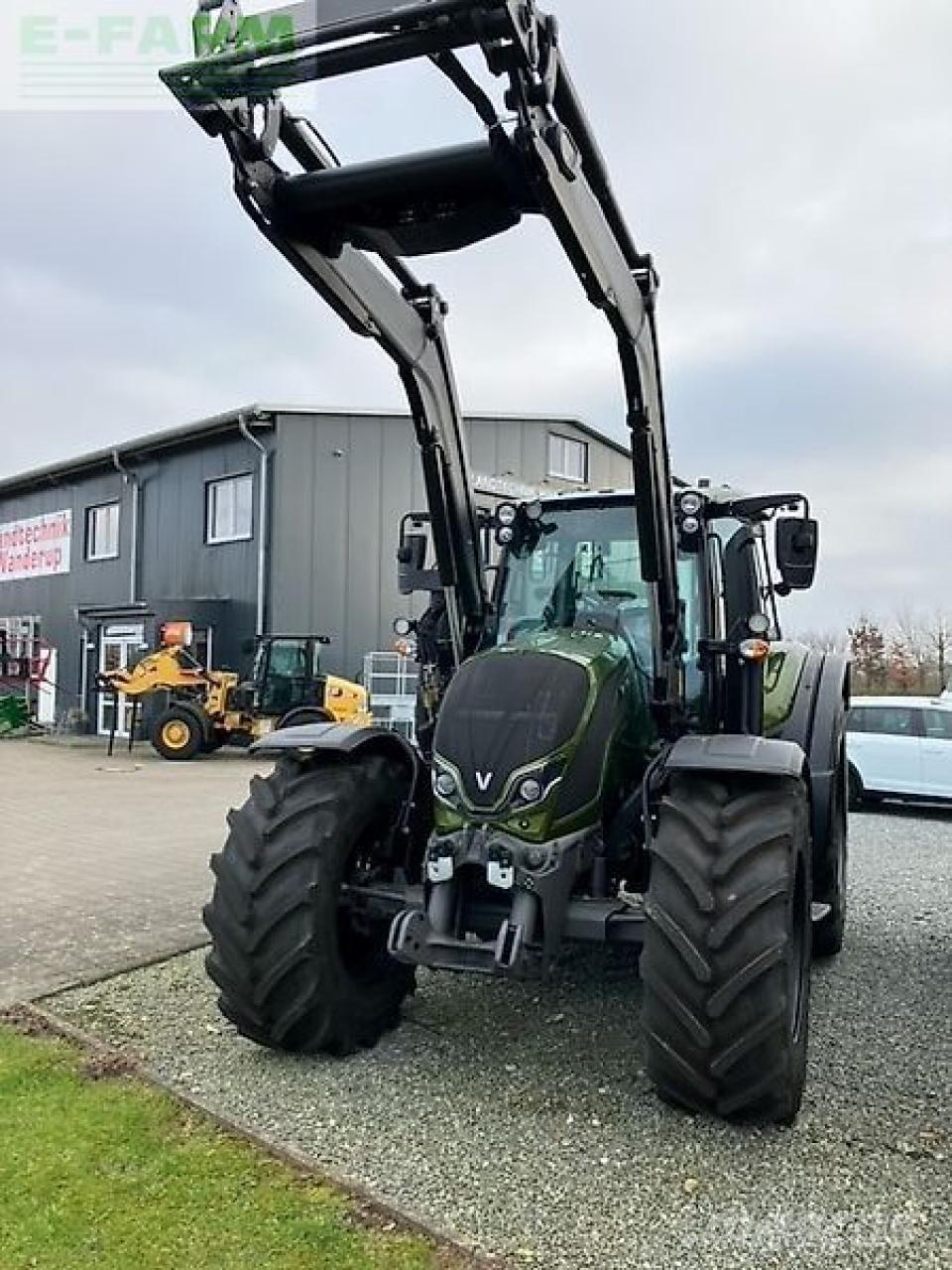 Valtra n155ea Трактора
