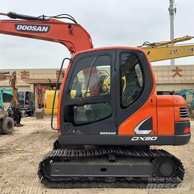 Doosan DX 80 Малые экскаваторы 7т-12т