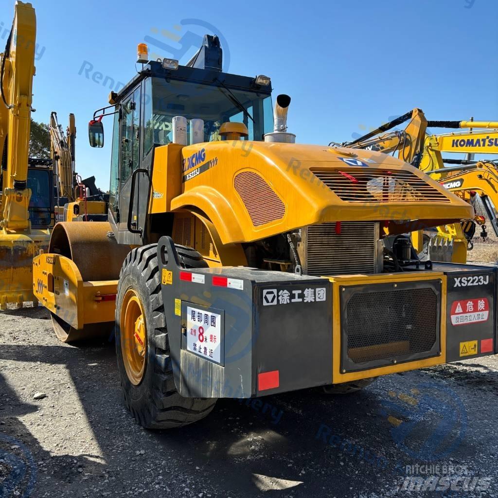 XCMG XS223J Грунтовые катки