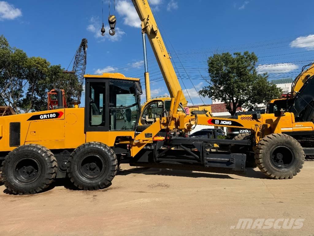 XCMG GR 180 Грейдеры