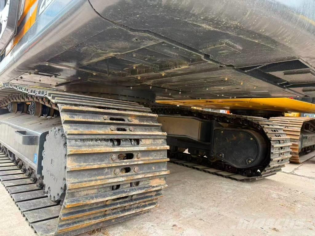 Hyundai R220LC-9S Малые экскаваторы 7т-12т