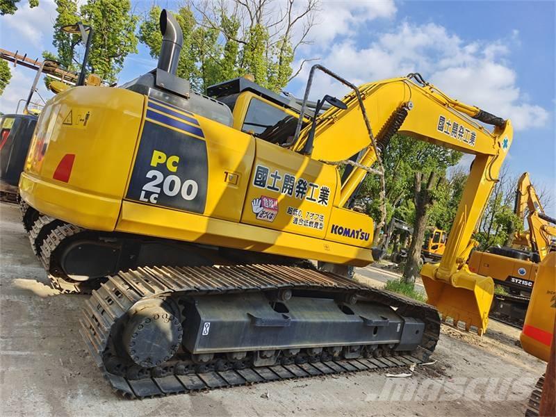 Komatsu PC 200 Гусеничные экскаваторы