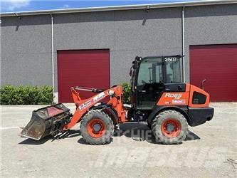 Kubota DR2507 Фронтальные погрузчики
