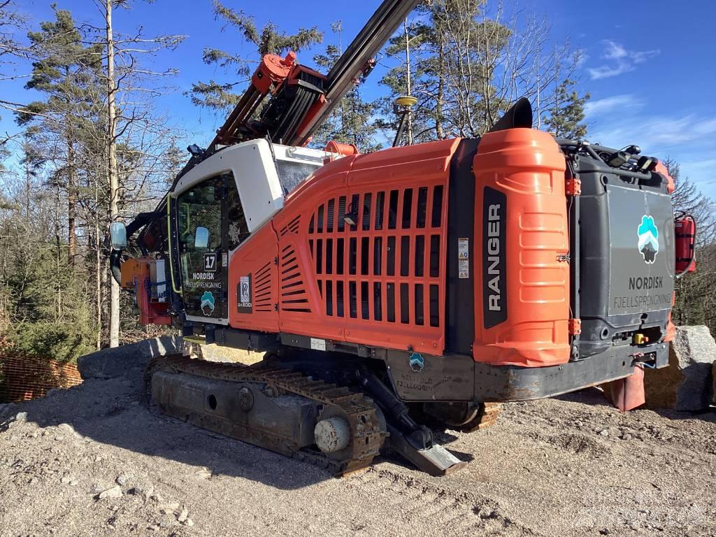 Sandvik DX800i Буровые вышки