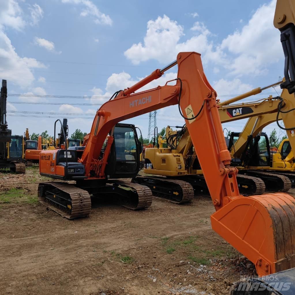 Hitachi ZX 120 Гусеничные экскаваторы