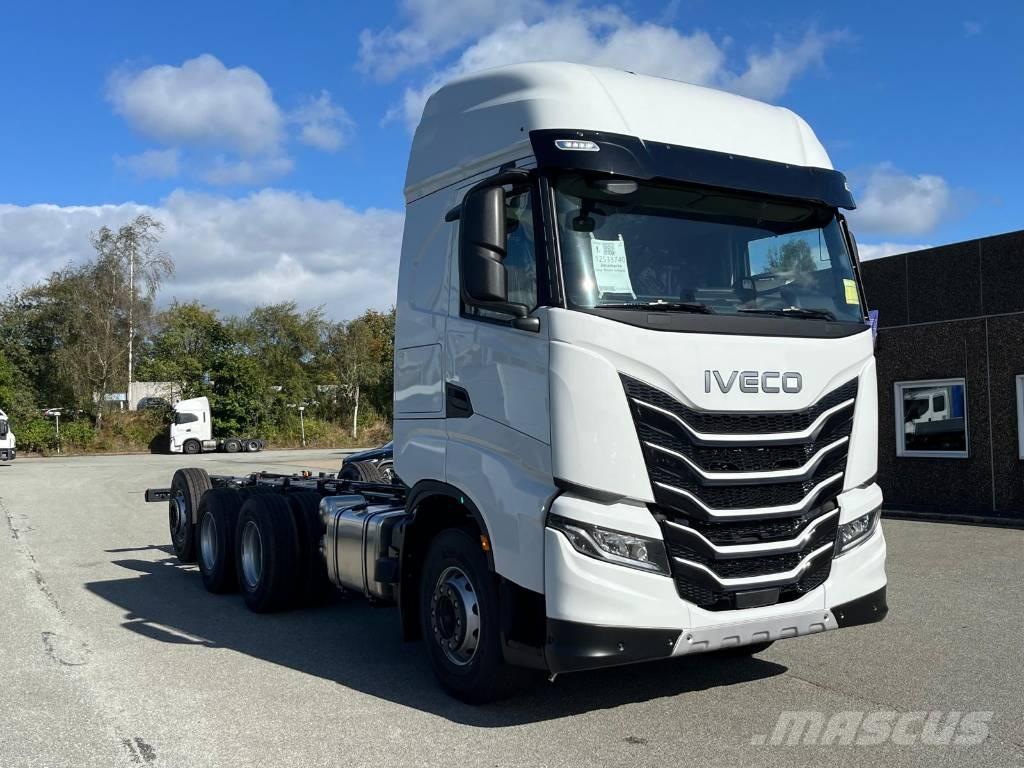 Iveco AS350X50YFS Шасси с кабиной