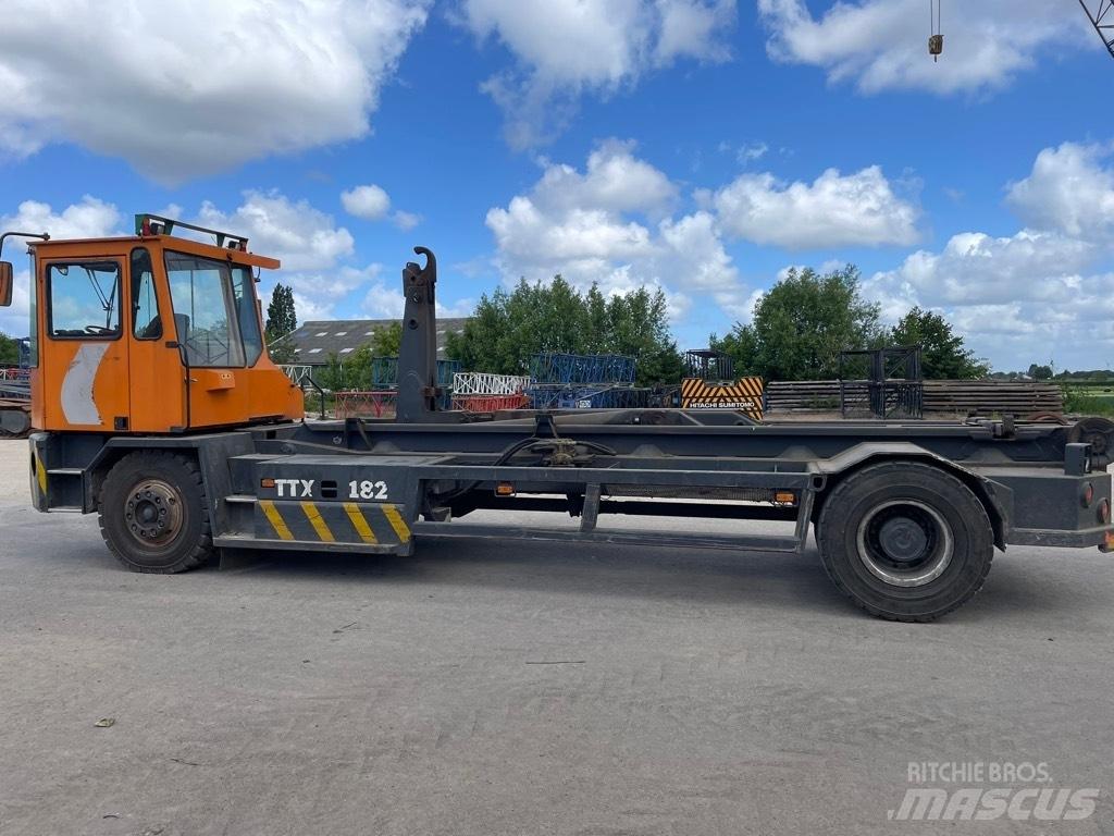 Kalmar 182 A L2 C!8 Терминальные тягачи