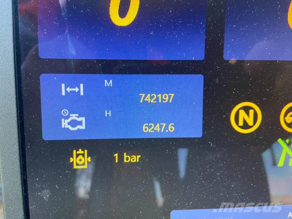 Komatsu 931XC Харвестеры