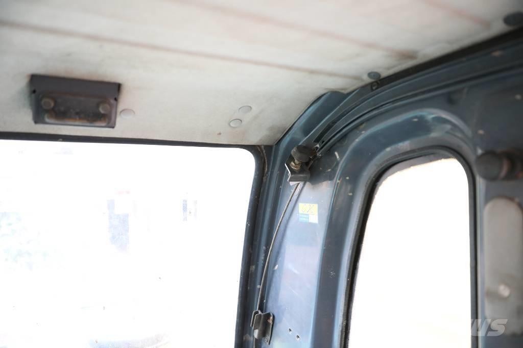 Kobelco SK 130 LC Гусеничные экскаваторы