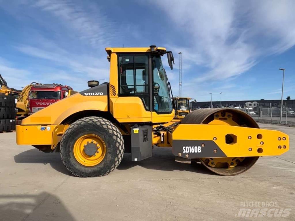 Volvo SD 160 B Грунтовые катки