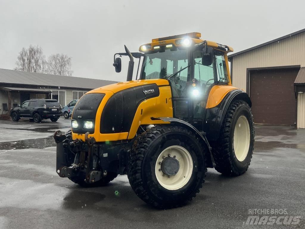 Valtra M 150-4 Трактора