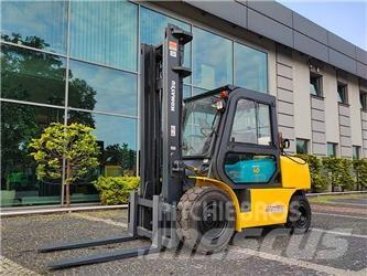 Komatsu FG40T-7 Газовые погрузчики