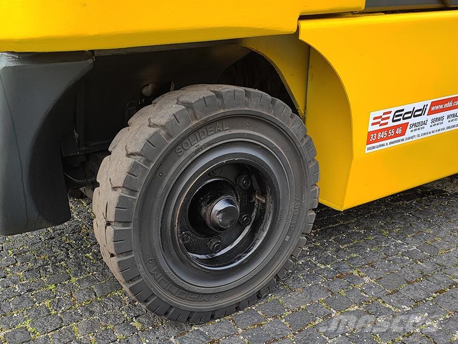 Komatsu FG40T-7 Газовые погрузчики