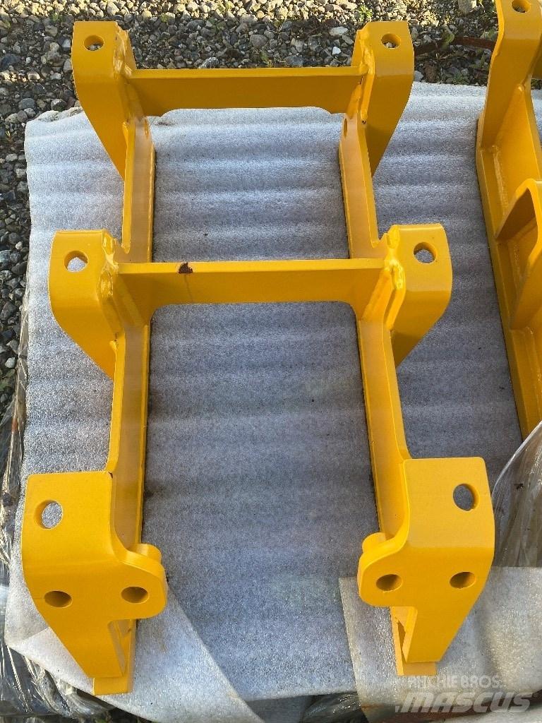 Komatsu D65PX Гусеничные бульдозеры