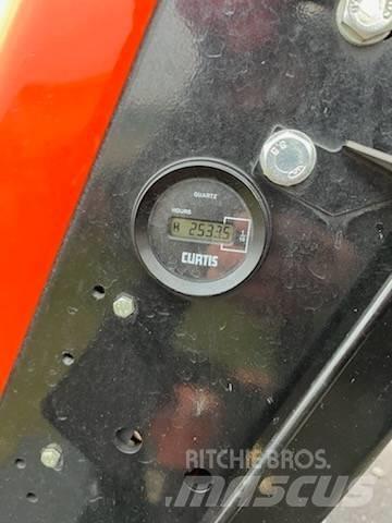 Jacobsen 305 Косилки фарватера