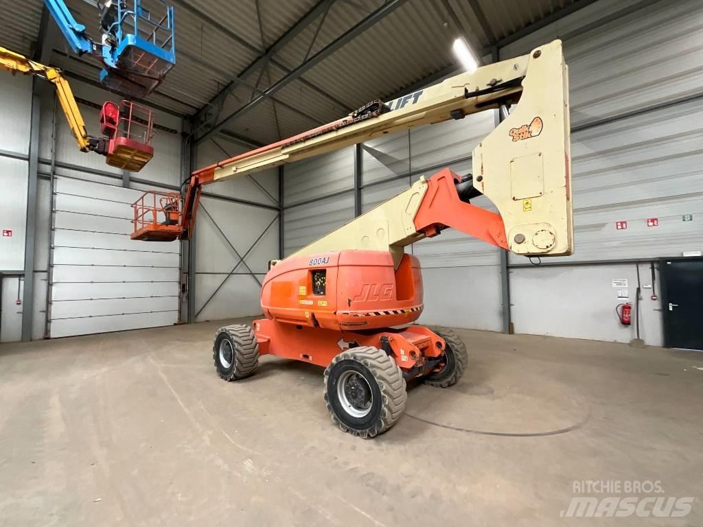 JLG 800 AJ Коленчатые подъемники