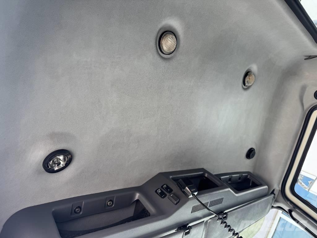 Mack GU713 Грузовики-Самосвалы