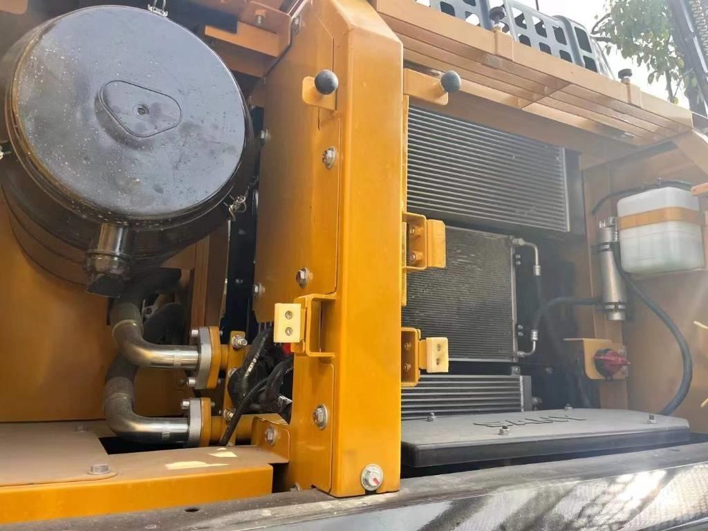 Sany SY 245 H Гусеничные экскаваторы