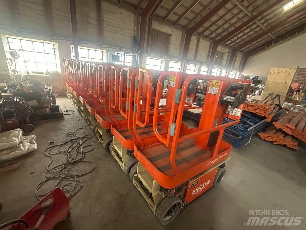 JLG 1230 ES Вертикальные мачтовые подъемники