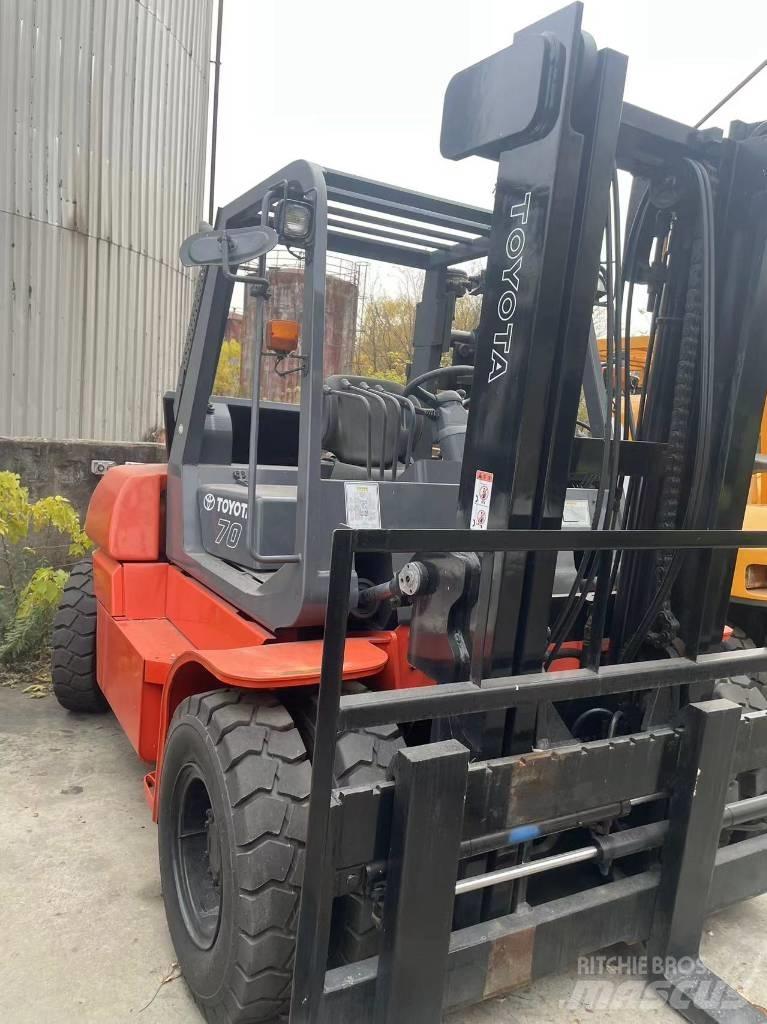 Toyota 7 Ton Дизельные погрузчики