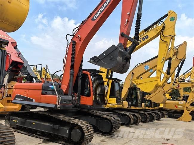 Doosan DX 225 LC Гусеничные экскаваторы