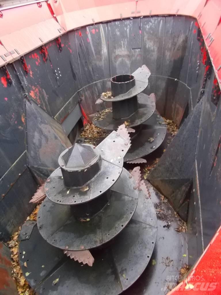 JF VM30 Кормораздатчики