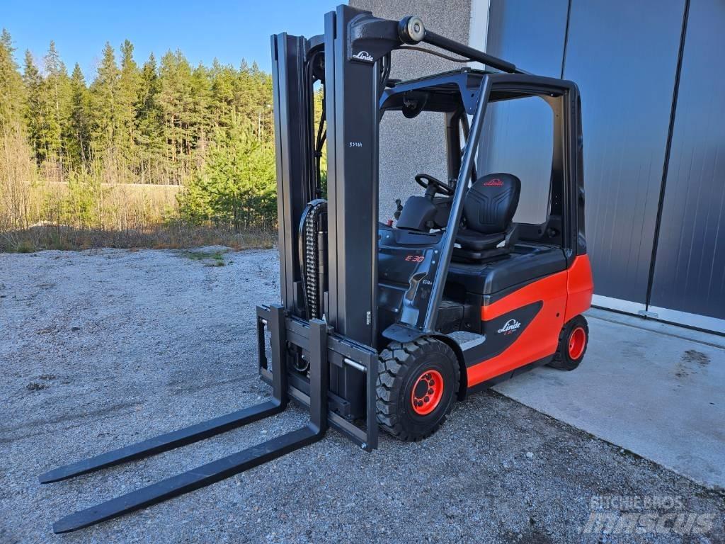 Linde E30-01 Электропогрузчики