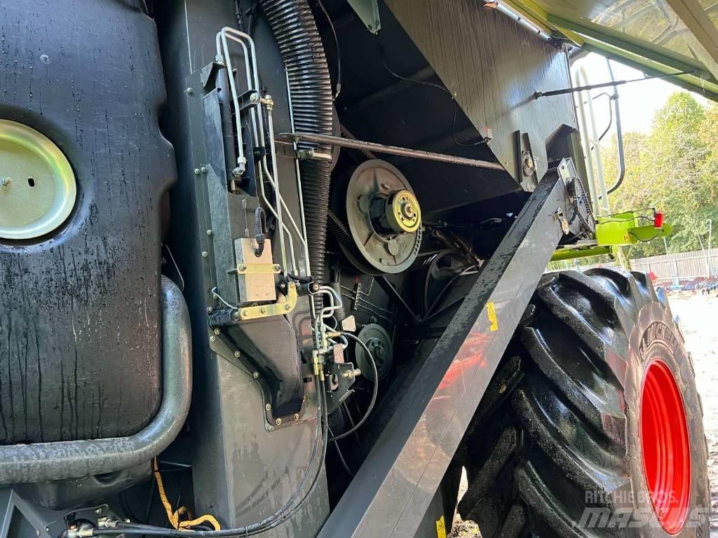 CLAAS 750 Зерноуборочные комбайны