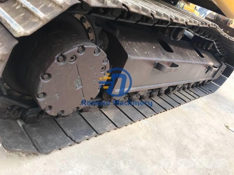 Komatsu PC200-7 Гусеничные экскаваторы