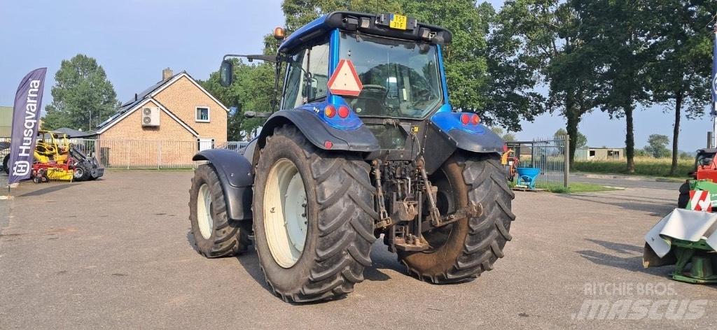 Valtra T160 Трактора