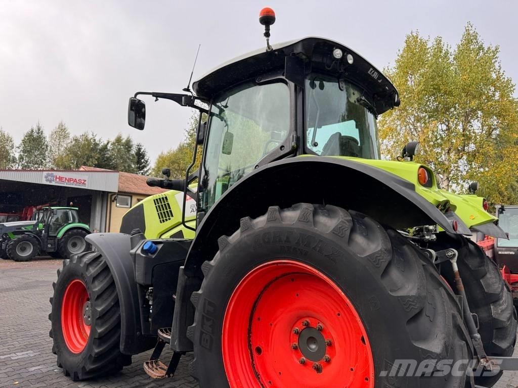 CLAAS AXION 800 CIS Трактора
