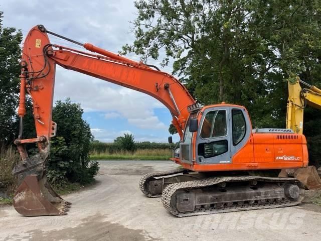 Doosan DX 225 LC Гусеничные экскаваторы