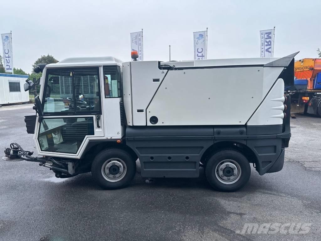 Schmidt Swingo 200 Вакуумные уборочные машины
