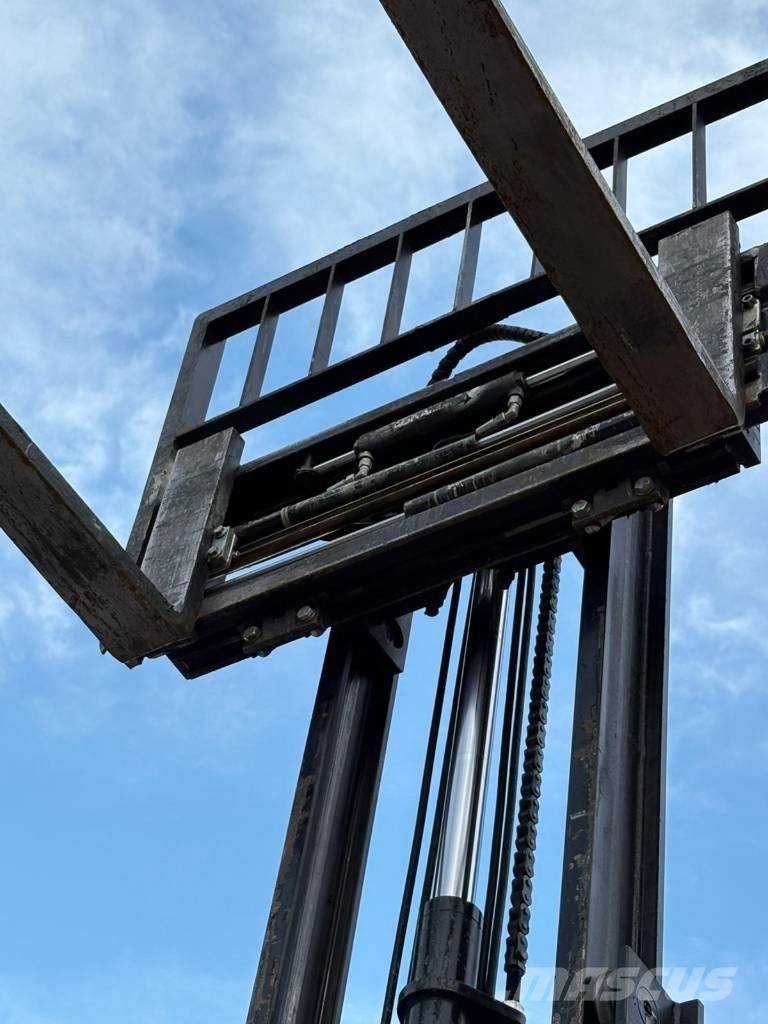 Manitou ME425 Электропогрузчики