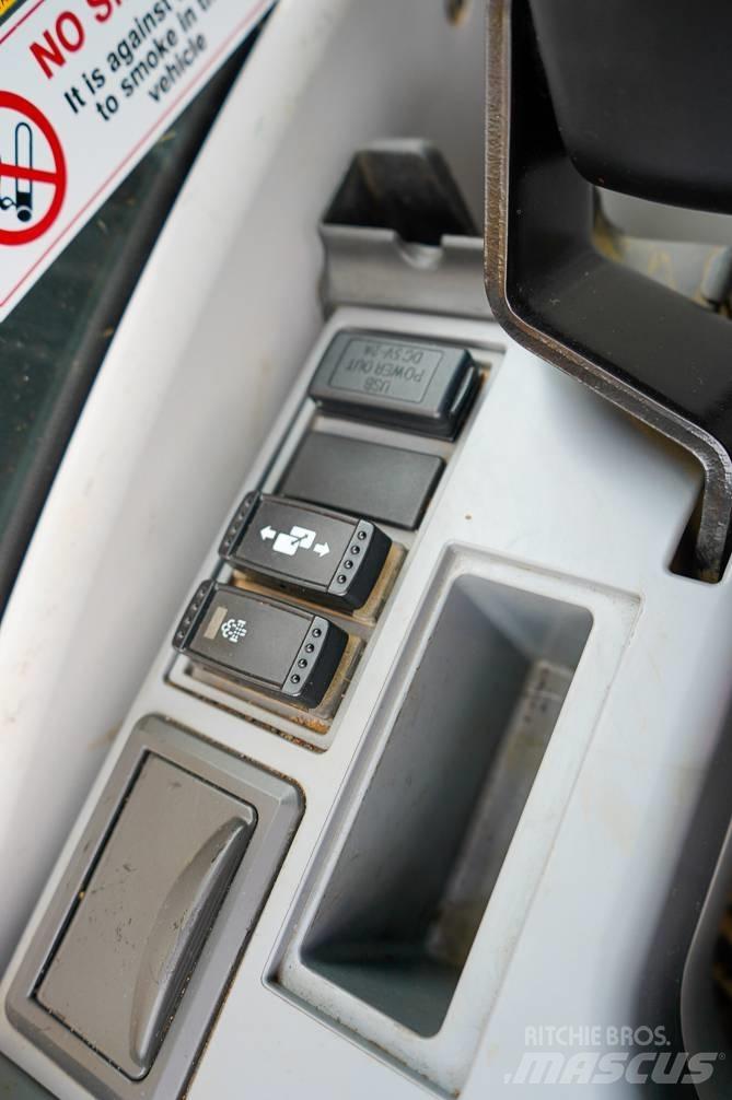 Hitachi ZX225USLC-6 Гусеничные экскаваторы