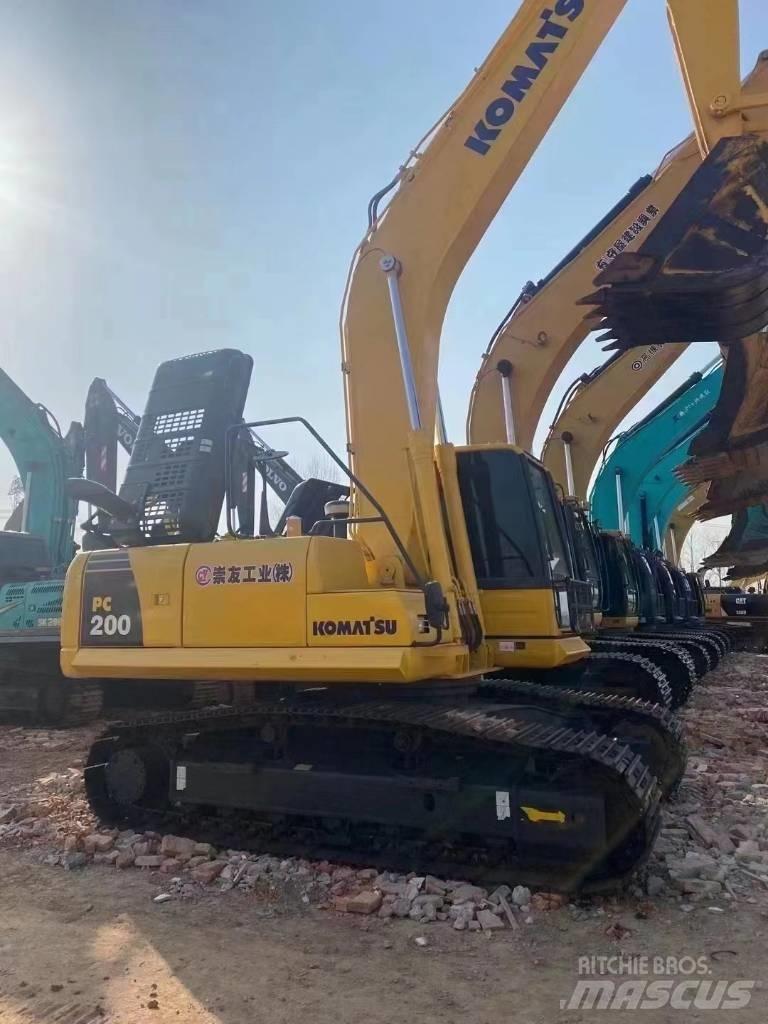 Komatsu pc200 Гусеничные экскаваторы
