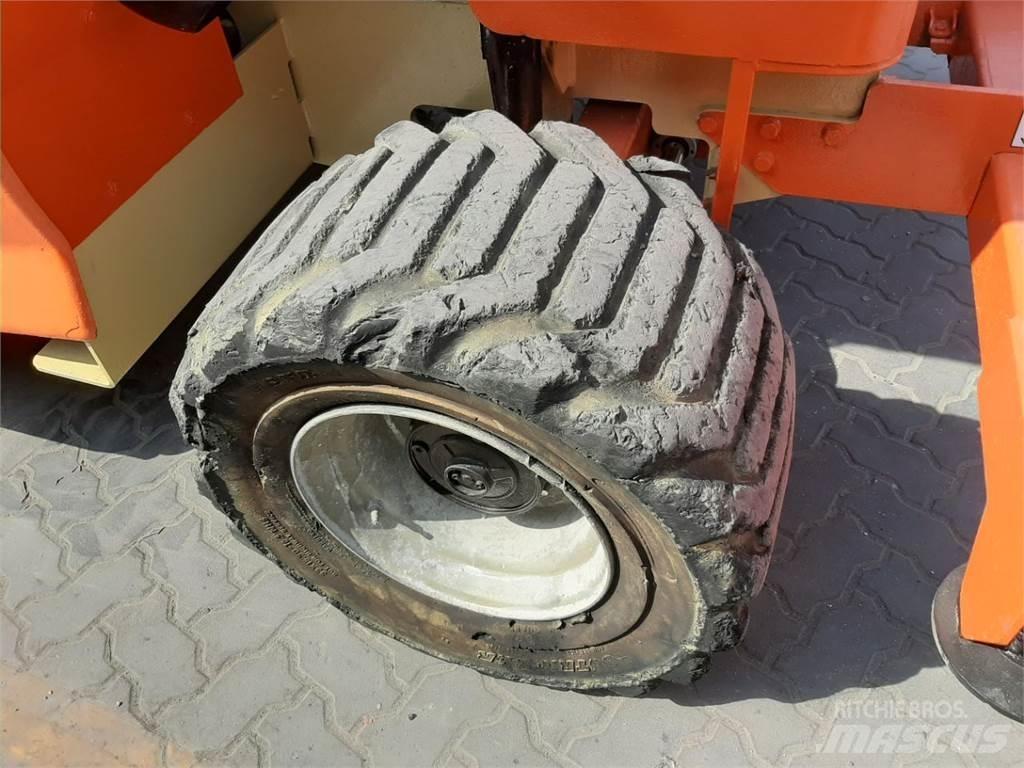 JLG 4394RT Ножничные подъемники