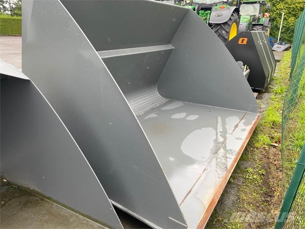 Kramer 2500 mm Навесные фронтальные погрузчики