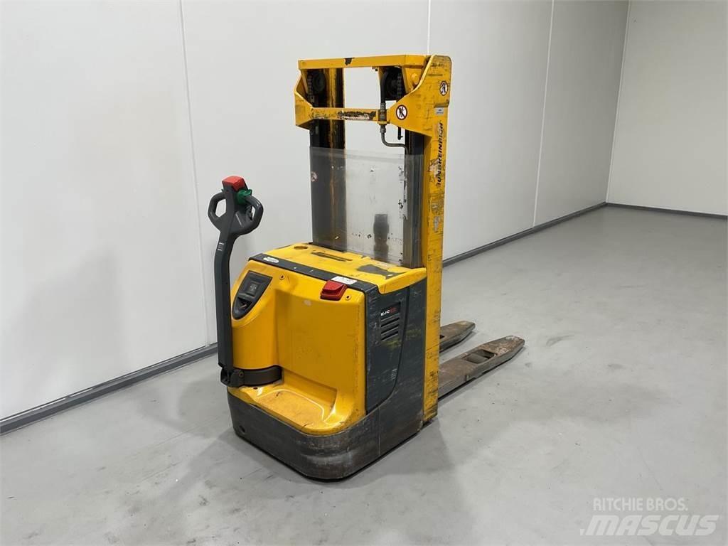 Jungheinrich EJC12 Самоходные электроштабелёры