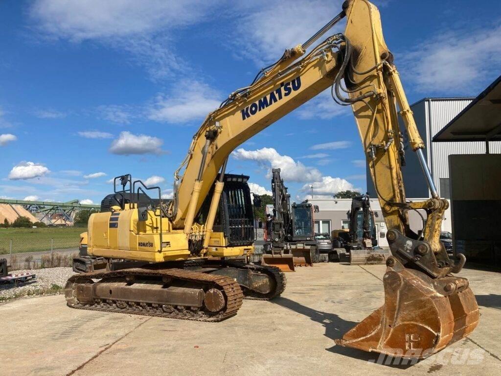 Komatsu PC210LC-11 Гусеничные экскаваторы