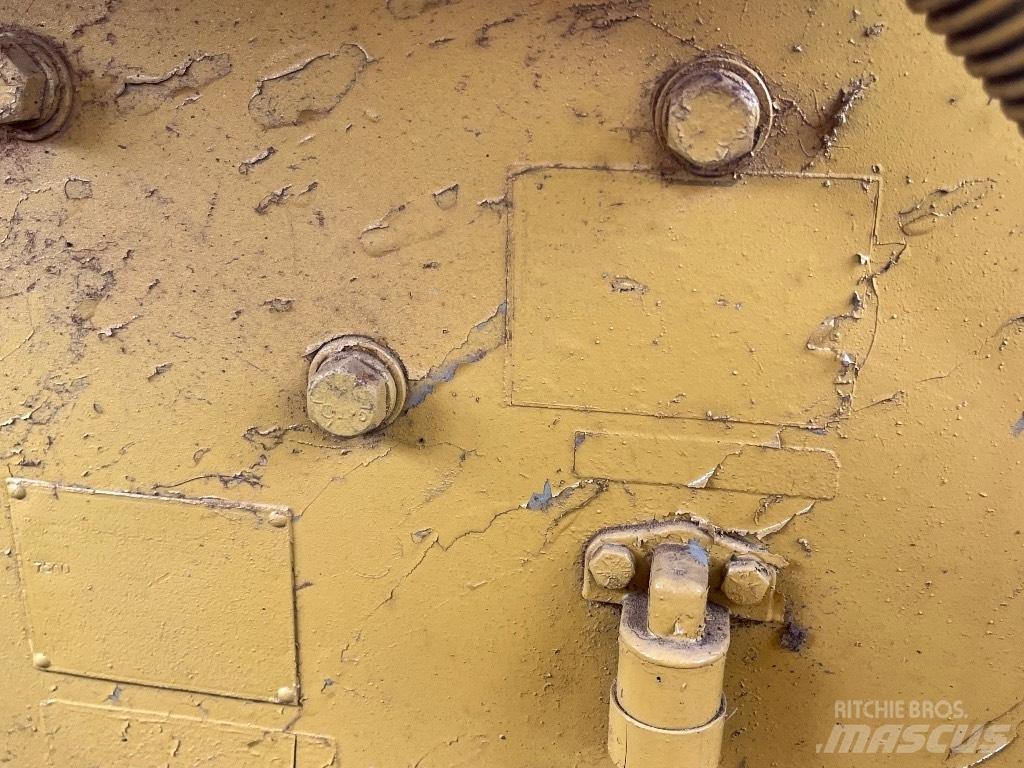 CAT D 7 Гусеничные бульдозеры
