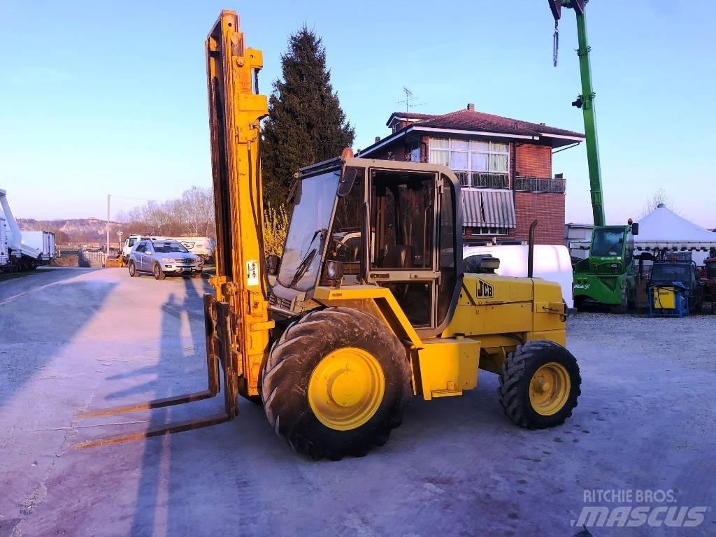JCB 926B Телескопические погрузчики