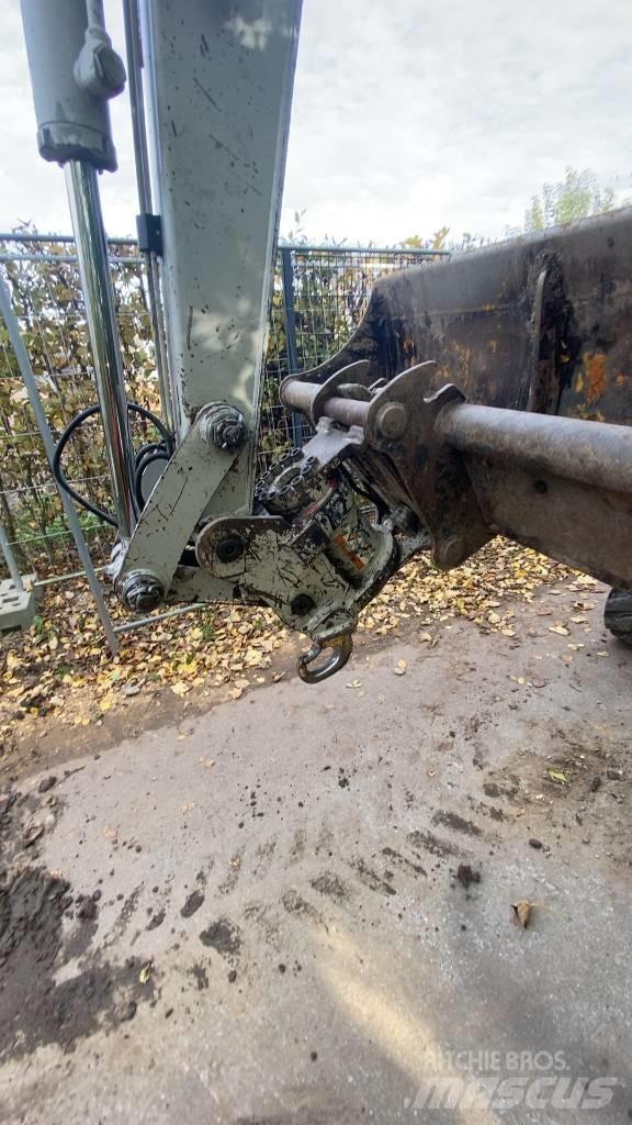 Takeuchi TB 240 Мини-экскаваторы