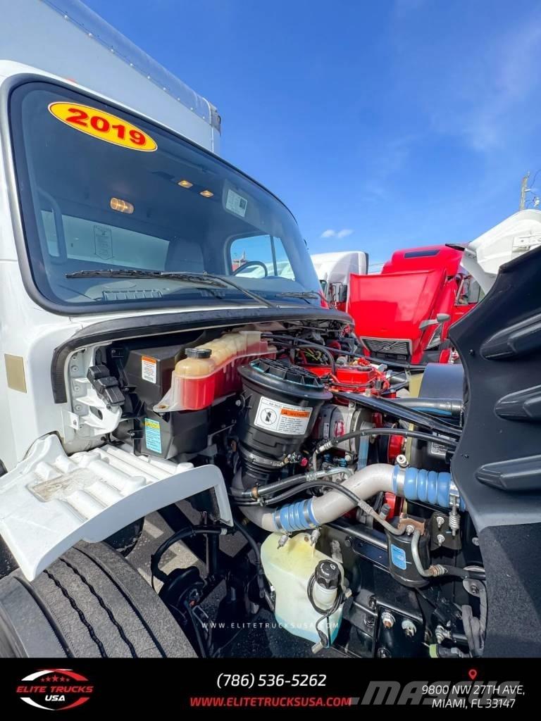 Freightliner M106 Специальные грузовики