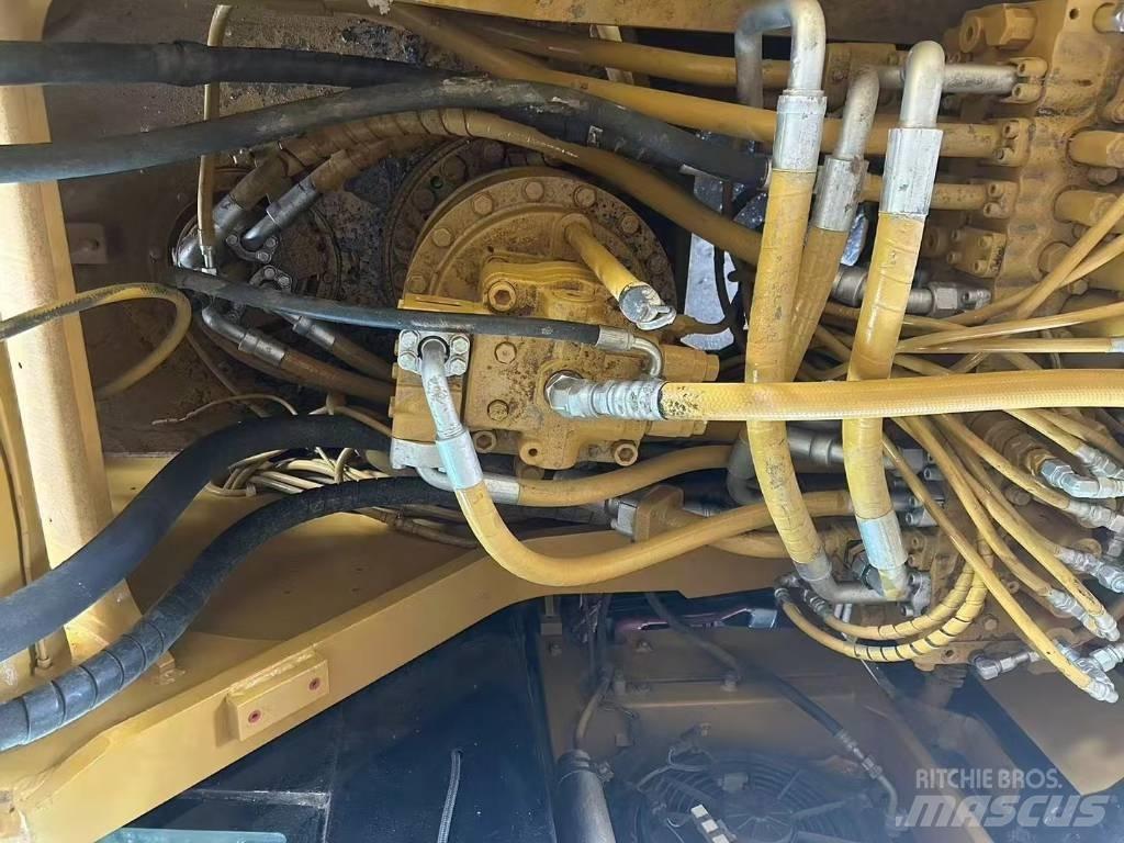 CAT 329 D L Гусеничные экскаваторы