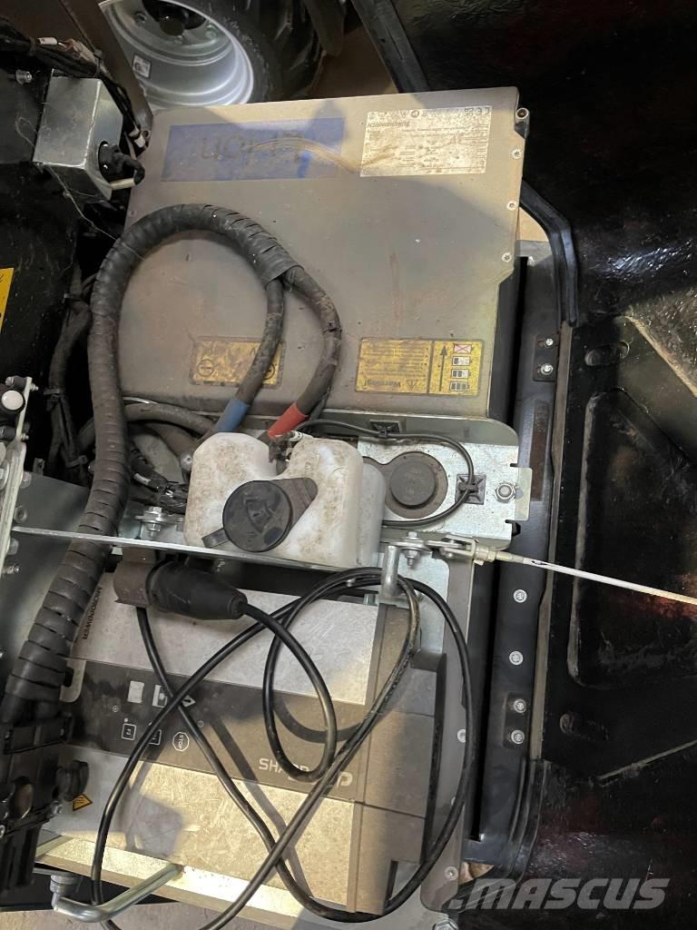 Kubota RT220-2e Фронтальные погрузчики